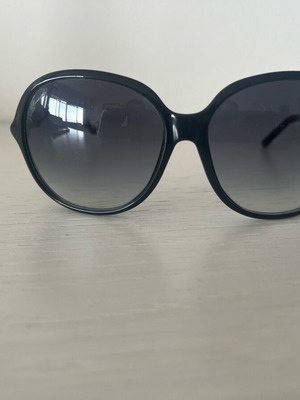 Γυαλιά Gucci γυναικεία κλασσικά κόκκαλινα, σαν καινούργια