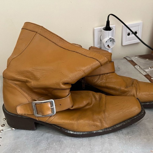 Leather boots refurbished Italian from London size 42