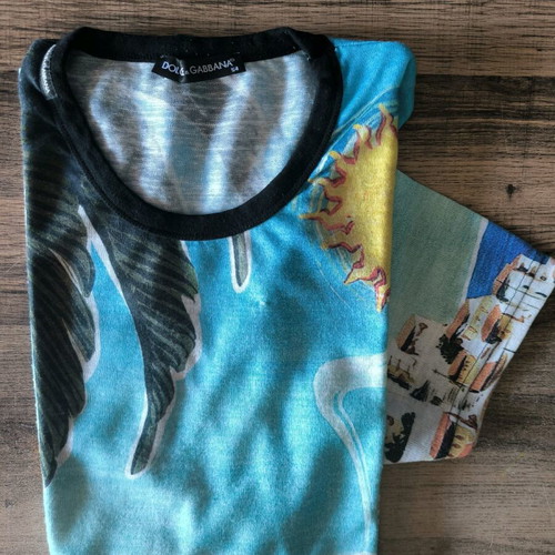 Dolce & Gabbana T-shirt like new, multicolor, size 54
