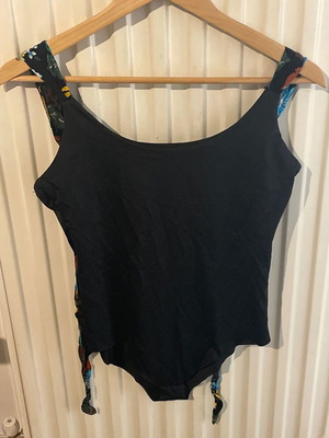 Stradivarius bodysuit used, size Large, black