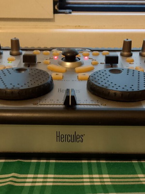 Hercules MP3 DJ Control used, compatible with Virtual DJ