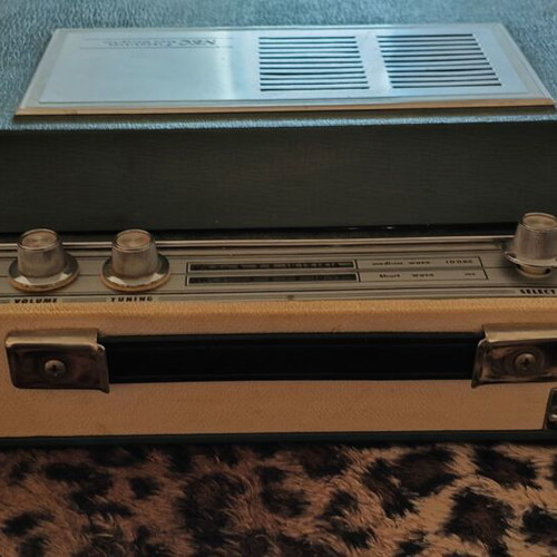 NEC collectible portable pick-up 7 transistor radio phonograph used, 1960s