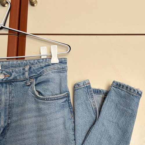 Zara jeans size 40 like new, high waist, blue