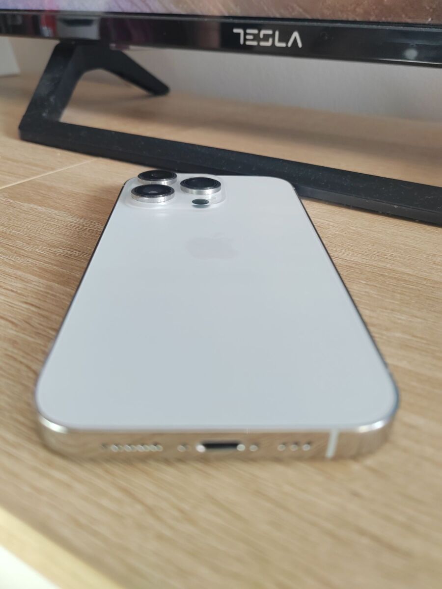 iPhone 14 Pro 512GB Silver like new - € 719,00 - Vendora.cy