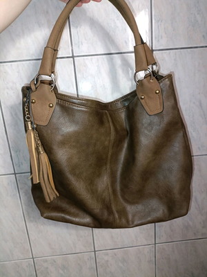 Brown shoulder bag like new made of eco leather
