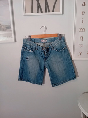 Ysatis bermuda shorts like new, size S/M, blue