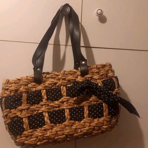 Woven shoulder bag used, summer style with inner pocket