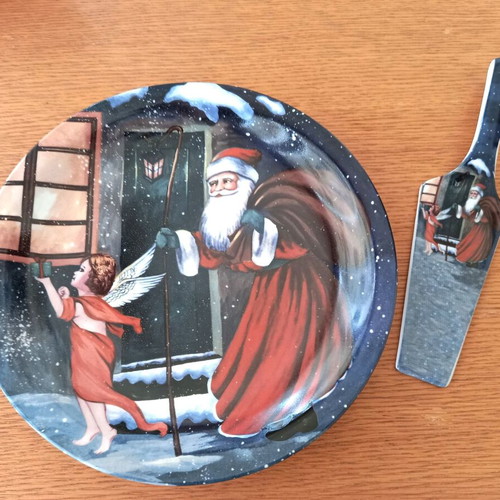 Seasonal ceramic and glass plates and trays new, Christmas and Easter