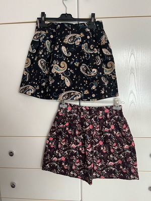 Floral skirts used, set of 2 Stradivarius, size S