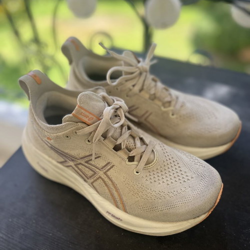 Asics Performance Gel-Nimbus 26 running shoes size 37 used