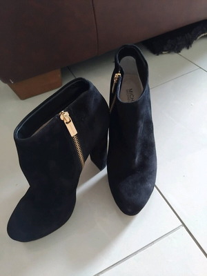 Michael Kors black mini boots used size 37-38