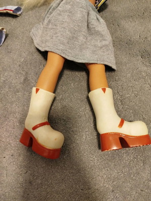 Bratz doll 45 centimeters used