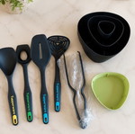 Tupperware kitchen utensil set with organizing base new