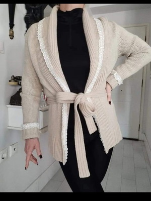 Zara Vintage Beige Cardigan with Belt Size S/M New