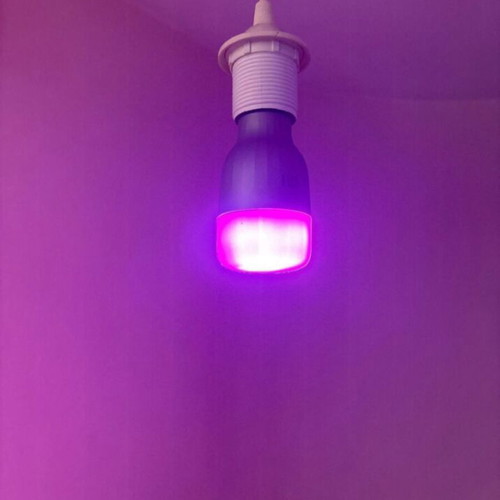 Xiaomi RGB смарт крушка като нова с управление през приложение