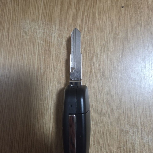 Audi key case with 3 buttons and blade new