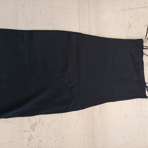 Zara black fitted skirt like new, size M