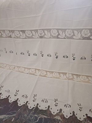 White Cutwork and Lace Curtain new 2.7m x 1.25m