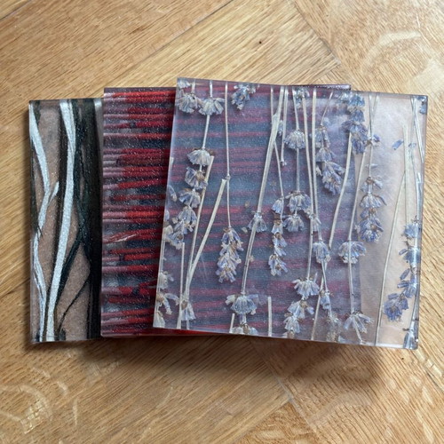 Coasters made of resin and natural materials like new, bought in Italy