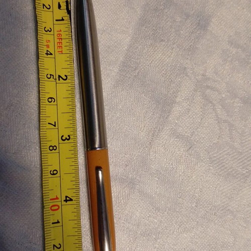 Vintage Status pen case with silver and tan metal pen like new