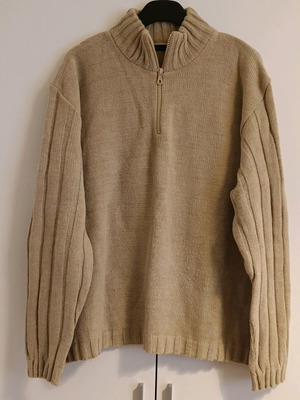 Men's beige sweatshirt size XL like new