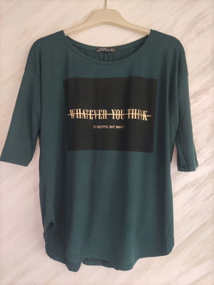 Bershka blouse with 3/4 sleeve green with print medium like new