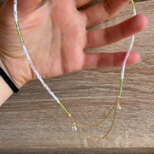 Handmade necklace in green and white inspired by Barbie Fairytopia
