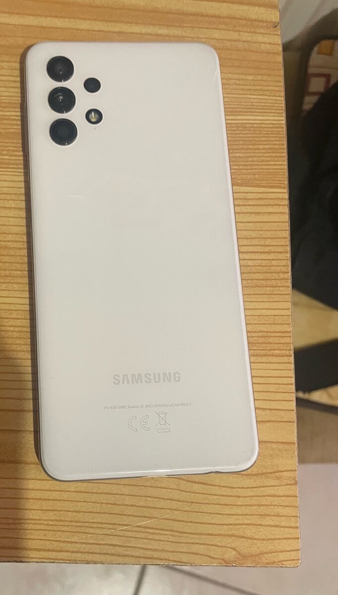 Samsung Galaxy A32 5G used, white, 4GB… - € 80,00 - Vendora.cy