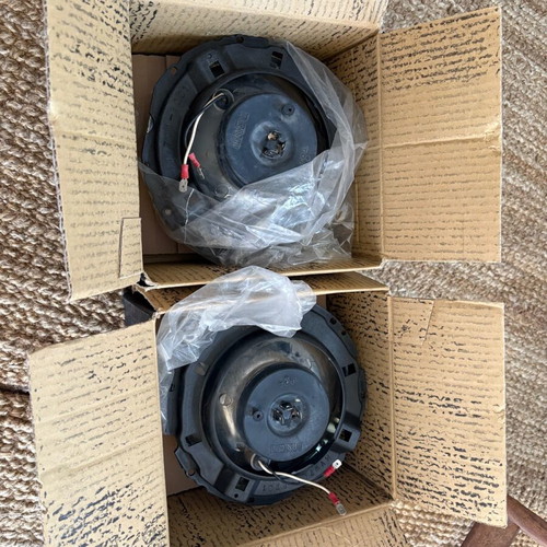 VW Beetle H4 Headlights Pair 1968- Like New