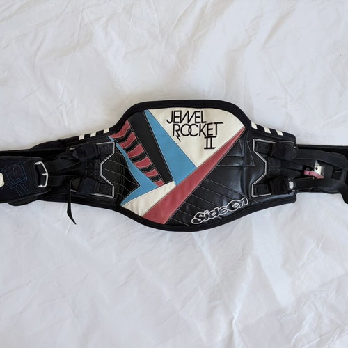 Jewel Rocket 2 boxing belt, Size On