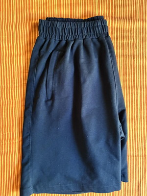 The North Face men's shorts, black, size M