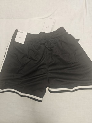 Nike DNA basketball shorts 13 cm for big kids, medium, black