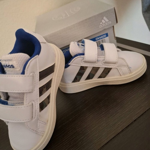 Adidas No20 sneakers like new