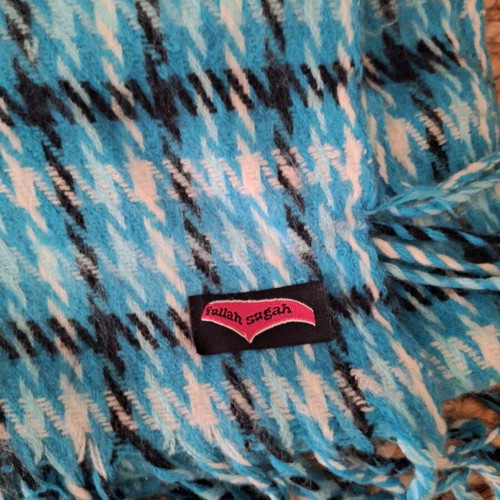 Fullah Sugah women's soft scarf like new, black and blue