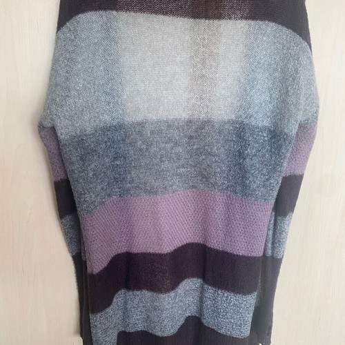 Benetton wool cardigan like new, multicolor with thumbhole sleeves