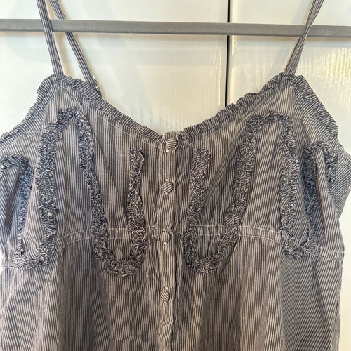 Tank top size medium with buttons
