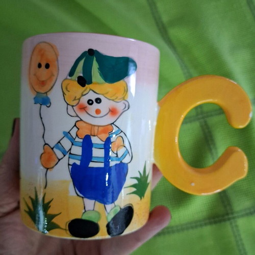 Children's ceramic mug like new