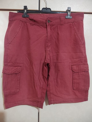 Men's shorts burgundy size L like new