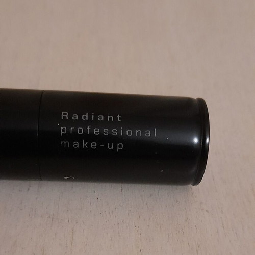 Radiant Professional Make-up Advanced Care Lipstick Velvet VL 04 Sandstone like new