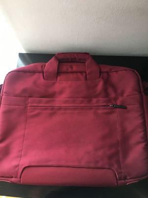 Τσάντα laptop μεταχειρισμένη, κόκκινο burgundy με πολλές τσέπες