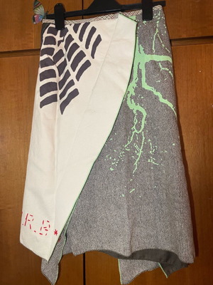 St Martins skirt like new, size XS