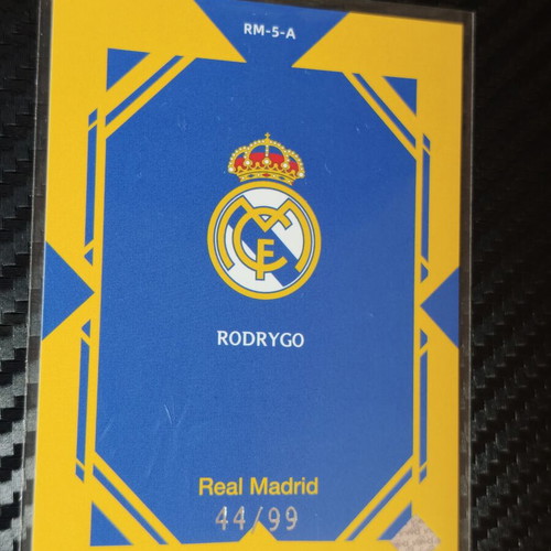 2025 DAKA Real Madrid C.F. Rodrygo Teal Wave Refractor numbered 44/99 trading card