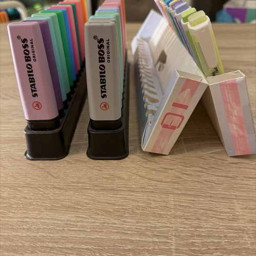 Stabilo Desksets fluorescent, pastel and Swingcool, like new