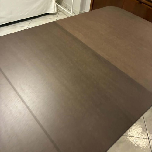 Extendable dining table up to 260cm like new