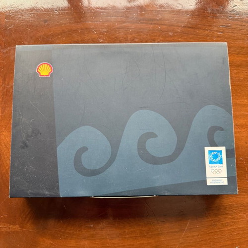 Shell collectible pin set case, Athens 2004, new