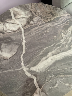 Coffee table with marble design like new