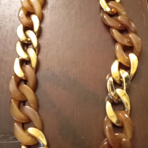 Chain style necklace like new, brown and gold colors
