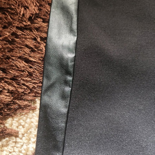 Leggings with leather detail on the side like new size XL