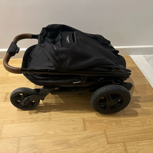 Nuna stroller like new, premium quality, easy folding