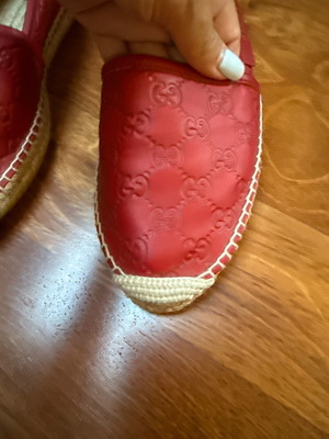 Gucci espadrilles size 40 like new, red slippers